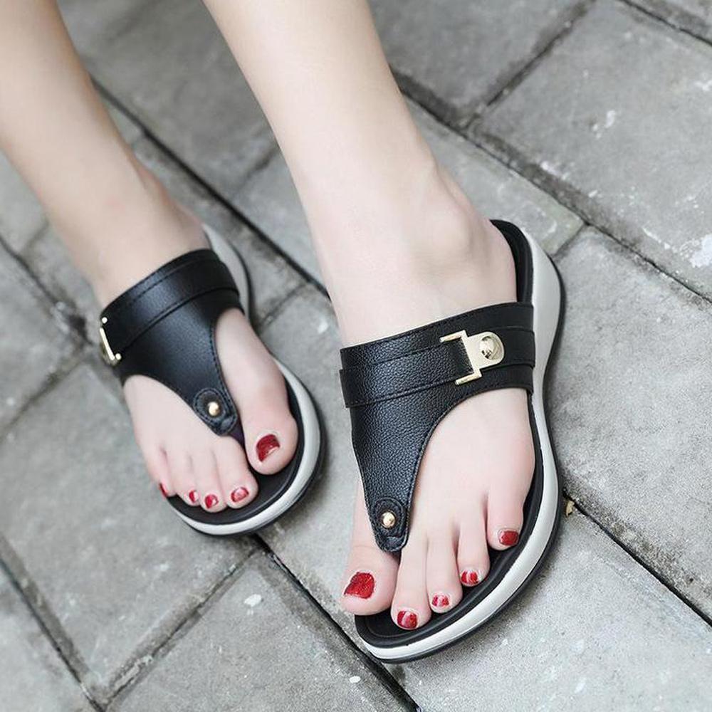 Comfortable Beach Sandals & Toe Clip Slippers